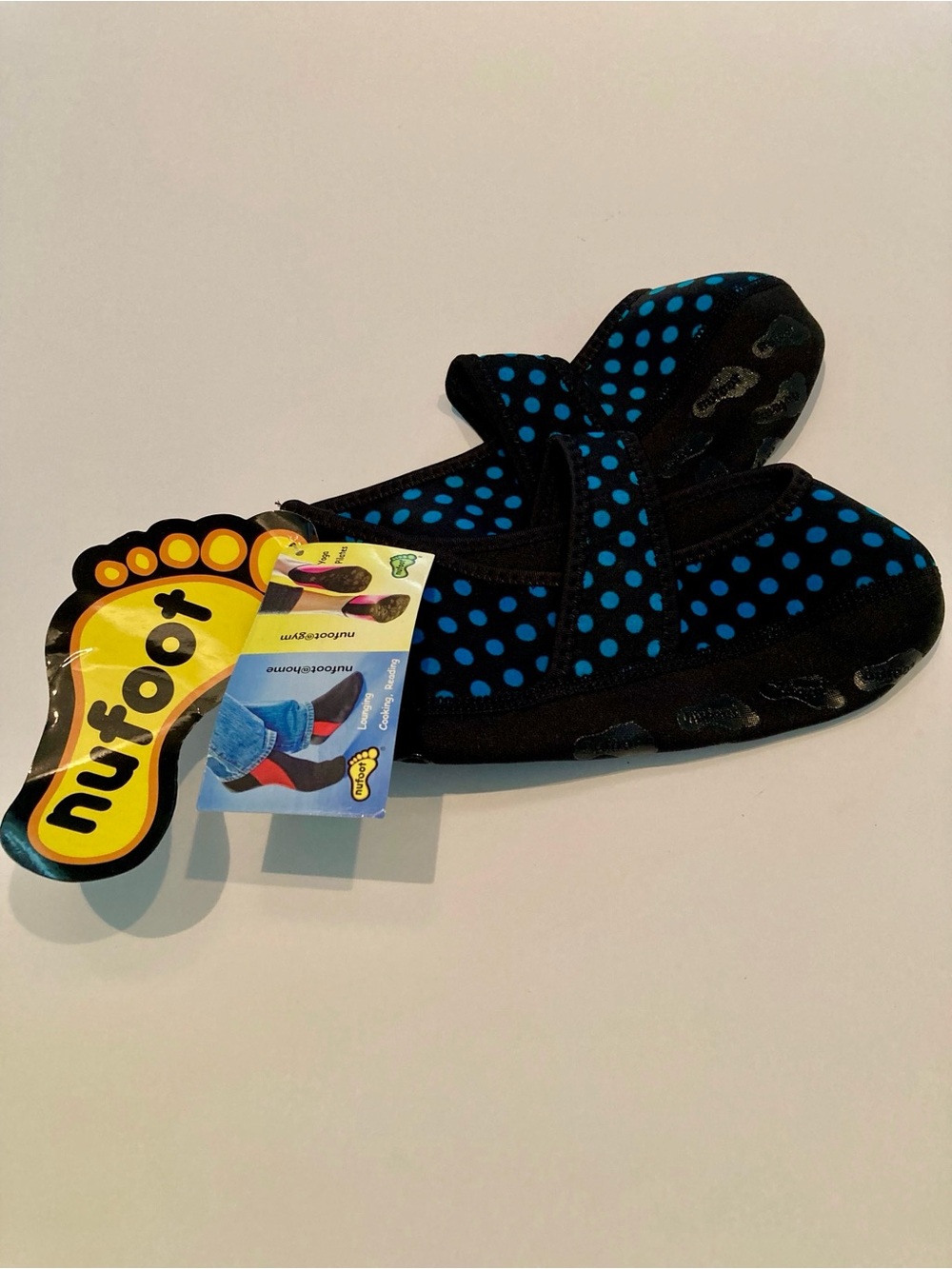 Nufoot Blue Polka Dot Foldable Flexible Flats Slipper Socks Yoga Grips NEW